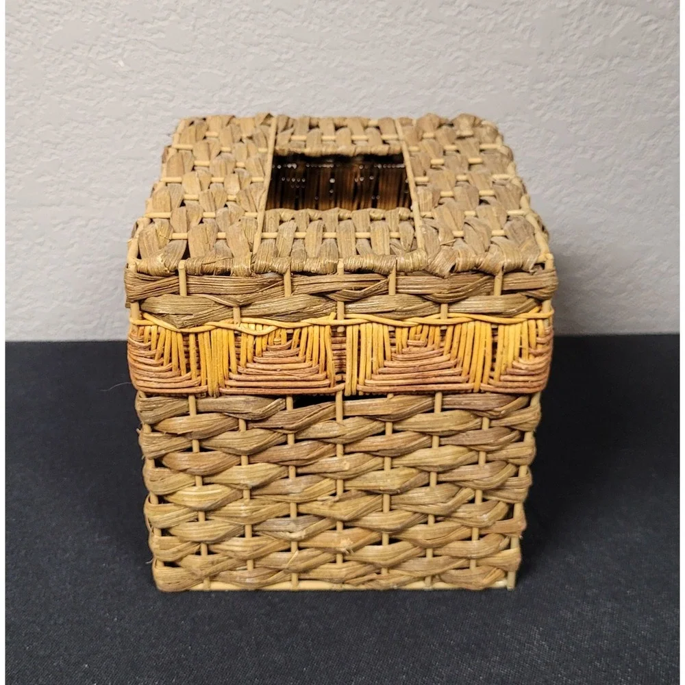 Decorative Woven Rattan or Wicker Square Tissue Box Cover